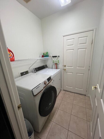 Building Photo - 78995 Spirito Ct