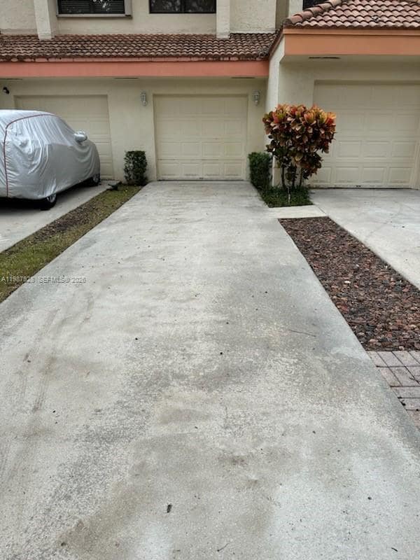 Building Photo - 3309 Water Oak Dr