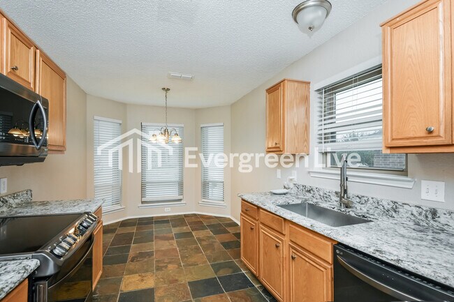 Building Photo - 2528 Concina Way