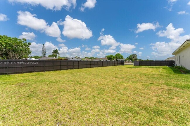 Building Photo - 32206 SW 196th Ave