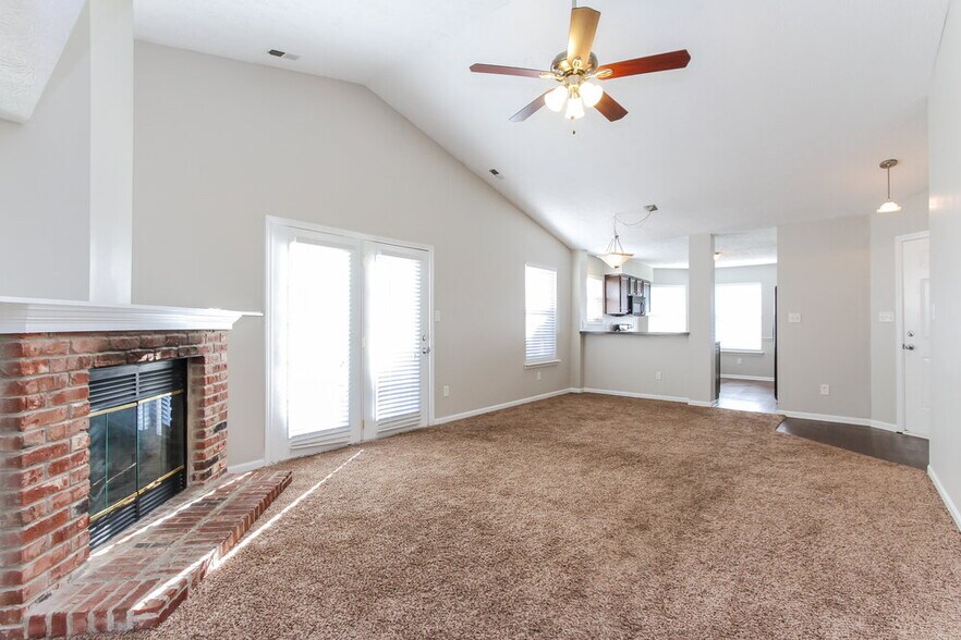 Building Photo - 4929 Aspen Crest Ln