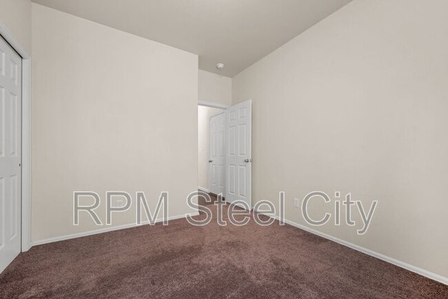 Building Photo - 5104 Tabor Lane