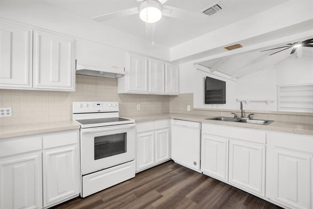 Building Photo - 13351 Kit Ln