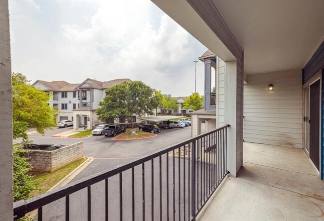 Building Photo - 10505 S I-35 Frontage Rd