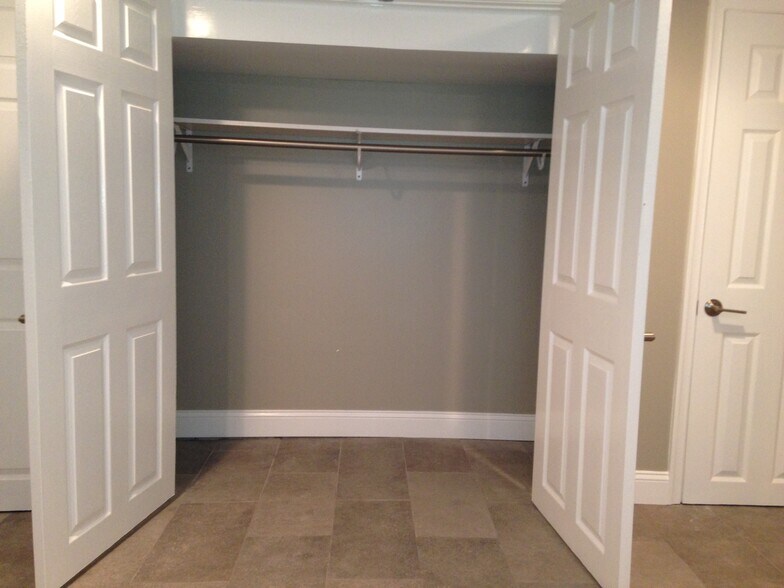 Bedroom 1 - Closet - 4911 14th St NW