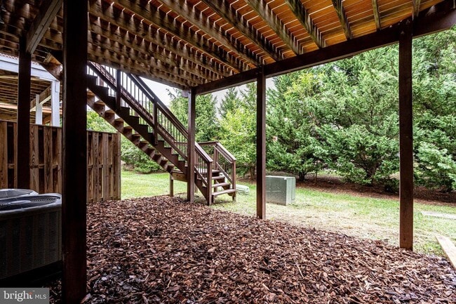Building Photo - 25332 McIntyre Square