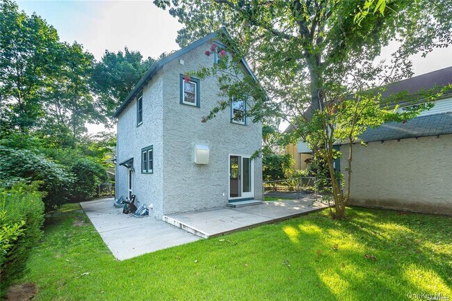 Building Photo - 11 Potters Ct
