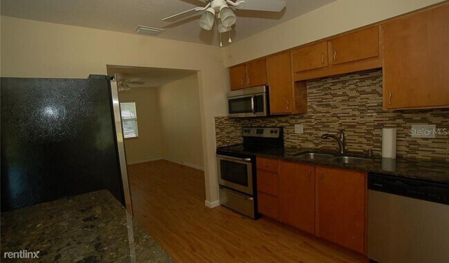 Building Photo - 4627 W El Prado Blvd
