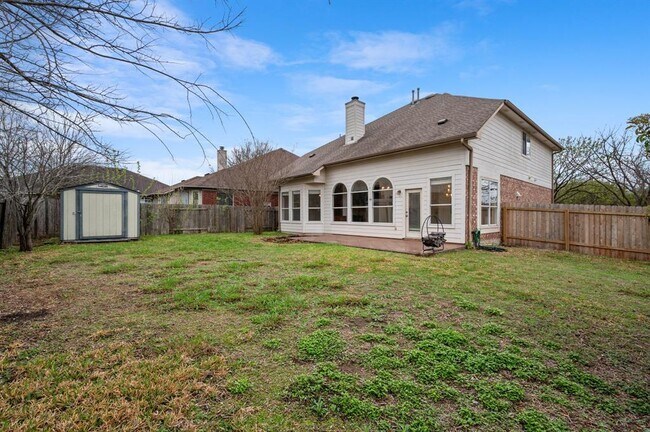 Building Photo - 1607 Belvedere Pl