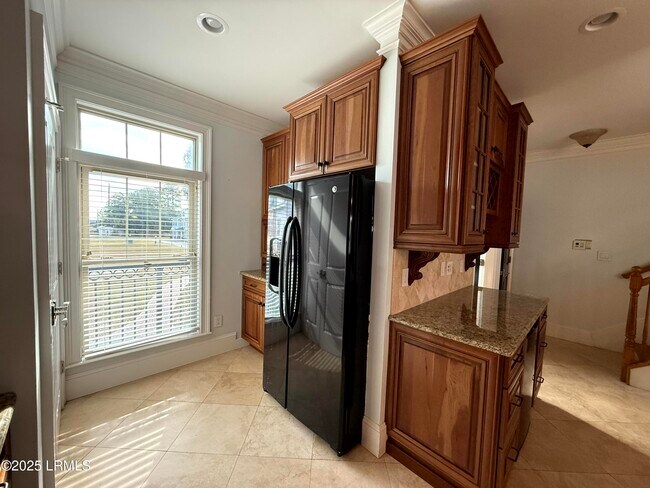 Building Photo - 54 Battery Crk Clb Dr