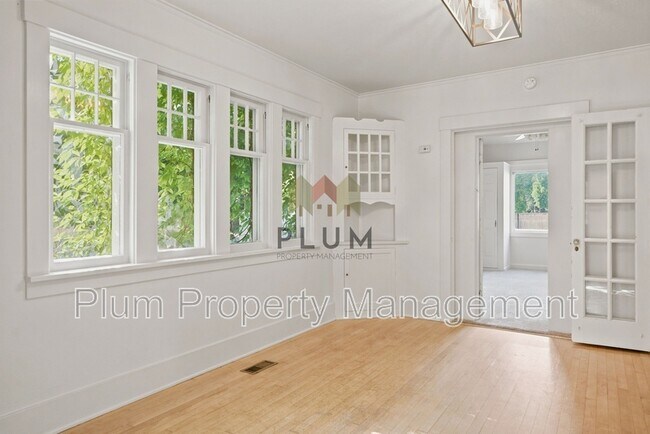 Building Photo - 541 E Beckwith Ave