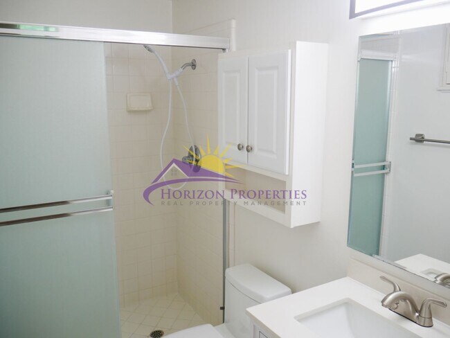 Building Photo - Remodeled 3 Bed 2 Bath 1,215 Sq Ft Citrus Heights Home
