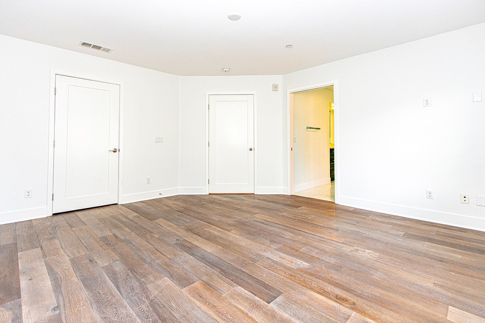 Master 3rd Floor - 2400 Torrey Pines Rd