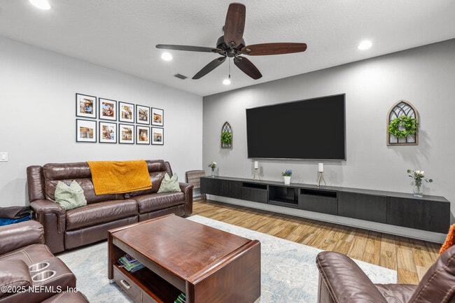 Building Photo - 503 Candlebark Dr