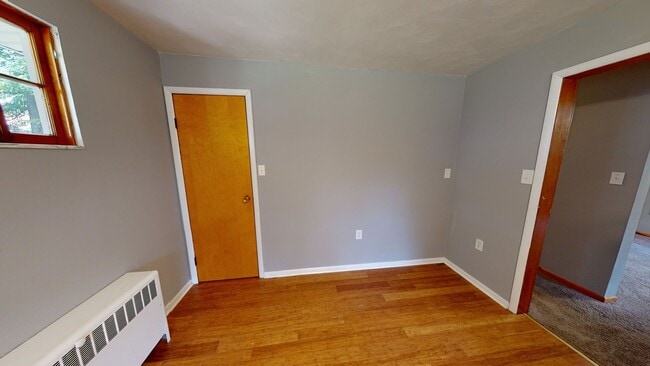 Building Photo - 2 Bedroom Home For Rent in Greensburg