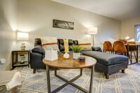 Building Photo - 645 S 94th Pl