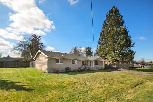 Building Photo - Adorable 3 bedroom Lynnwood rambler