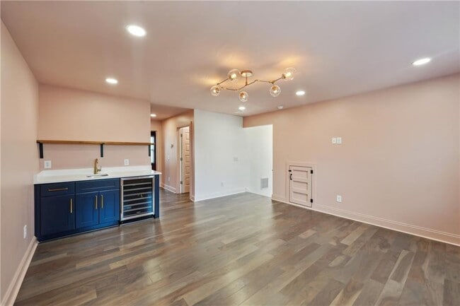 Building Photo - 3087 Alston Dr