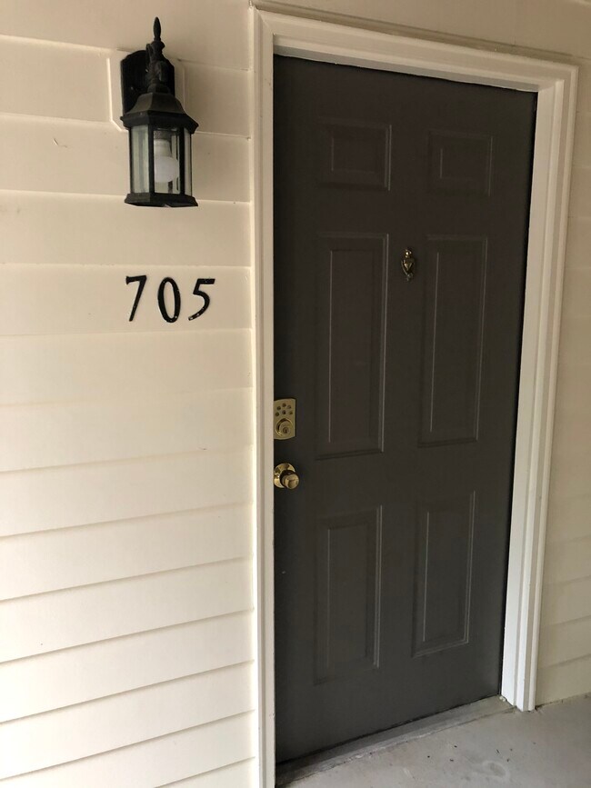 Welcome Home - 705 Garden District Dr