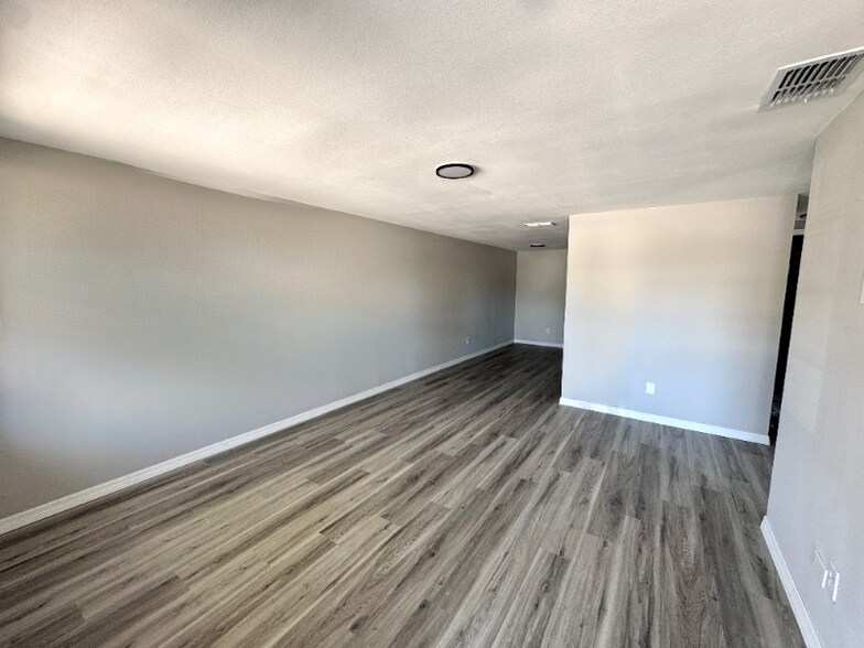 Building Photo - 5928-5930 13th St Ct E