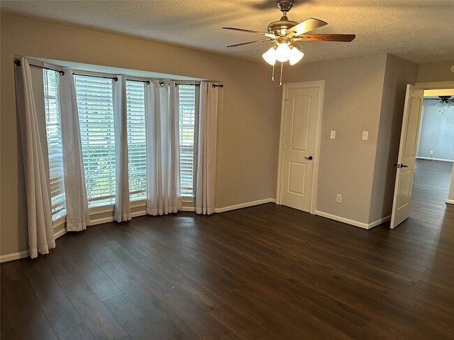 Building Photo - 11610 Cypresswood Dr
