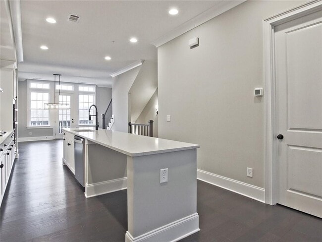 Building Photo - 6678 Sterling Dr