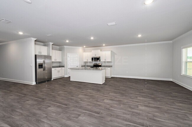 Building Photo - 14578 Dayton Cir