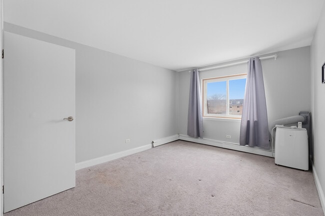 Building Photo - 864 Winesap Ct