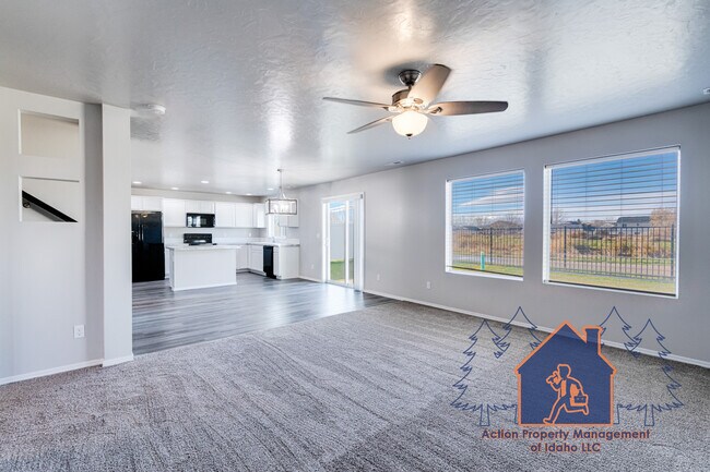 Building Photo - 3181 N Saratov Wy