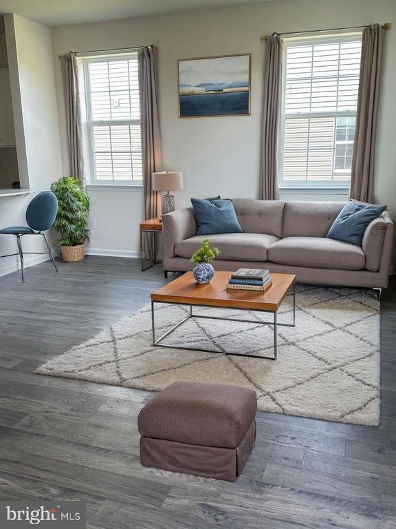 Building Photo - 121 Mazzeo Dr