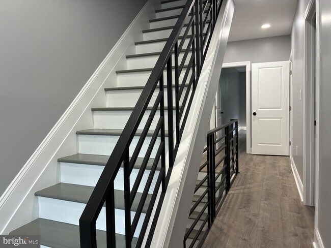 Building Photo - 5812 Willows Ave