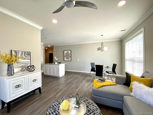 Building Photo - 311 Charles Pond Dr
