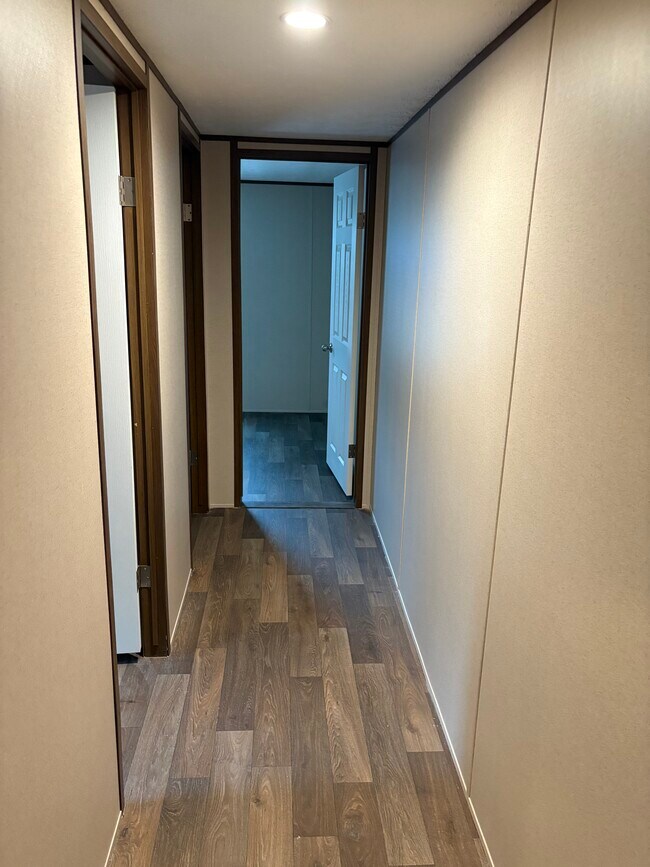 Building Photo - 7214 Comstock Cove