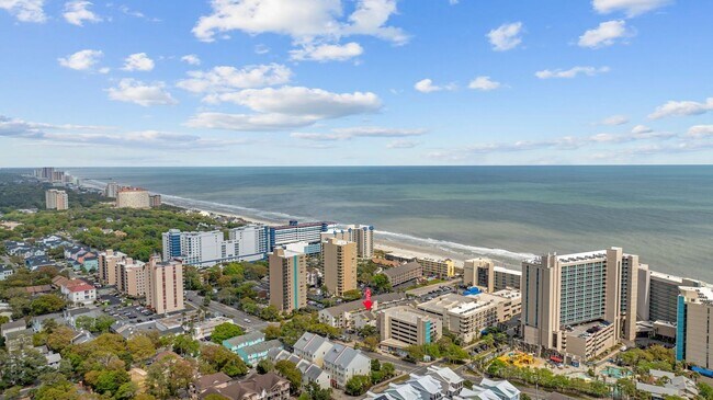 Building Photo - All Inclusive Seasonal Rental Available October 1st, 2025-March 31st 2026!