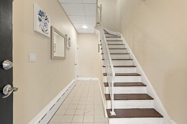 Building Photo - 48 Tappan St