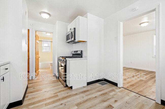 Building Photo - 209 Hurston Way