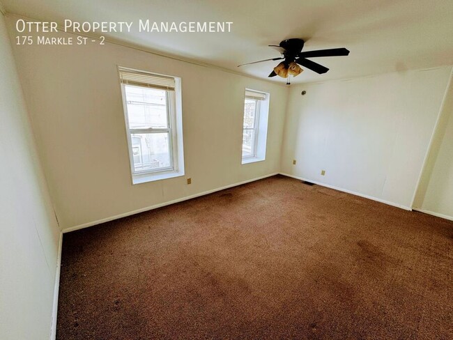 Building Photo - 3BR/2BA Spacious Manayunk Apt with Washer/...