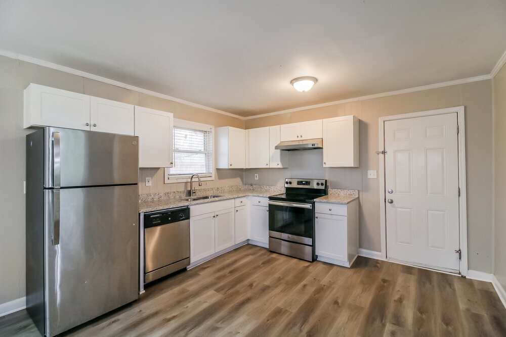 Building Photo - 694 Dixon Rd