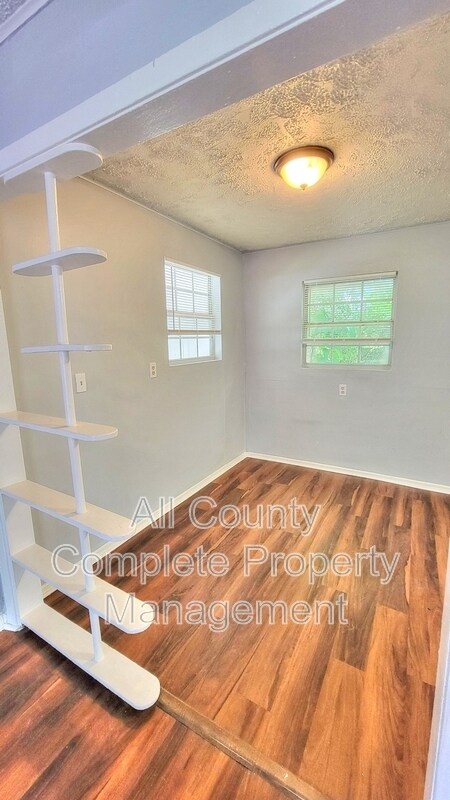 Building Photo - 9348 Culpeper Ave
