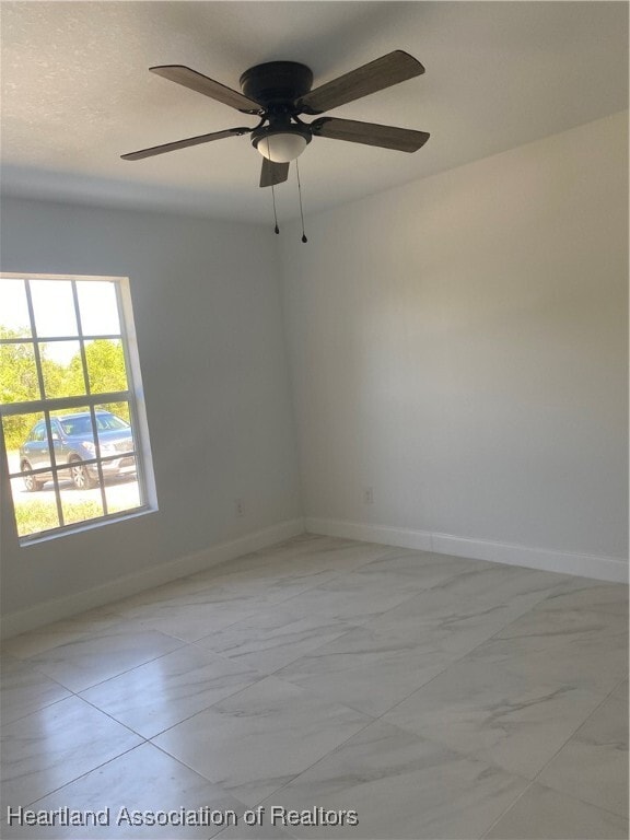 Building Photo - 326 Roosevelt Ave NE