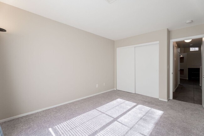 Building Photo - 9668 Belle Regal St - Las Vegas NV 89123