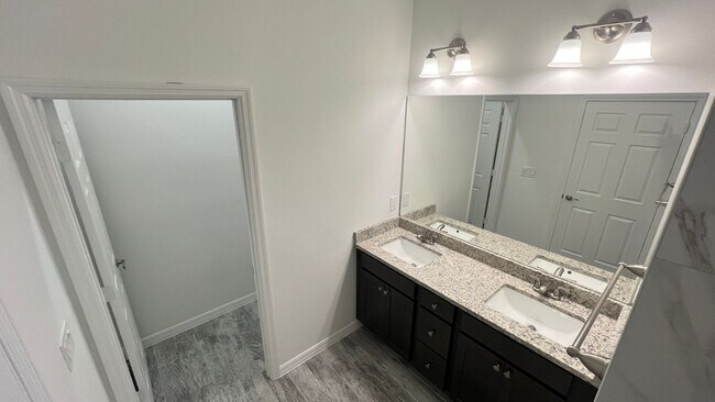 Building Photo - GORGEOUS Bedroom, 2 Bathroom Home in Palm Bay!!