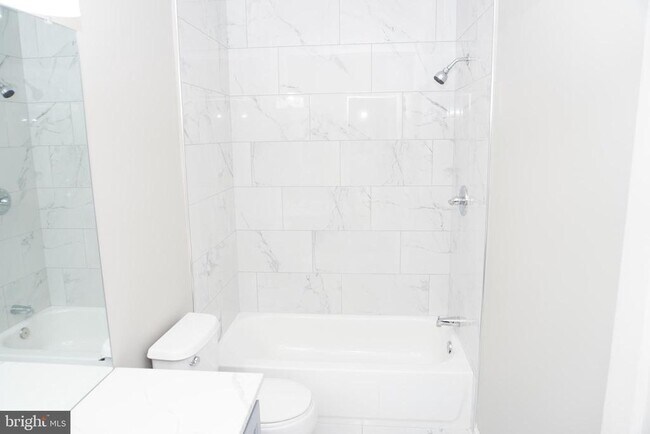 Building Photo - 14882 Geranium Ct