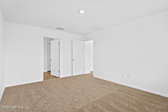 Building Photo - 197 Ardila Cir