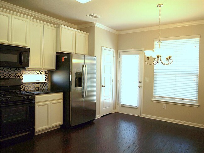 Building Photo - 213 Parable Cove