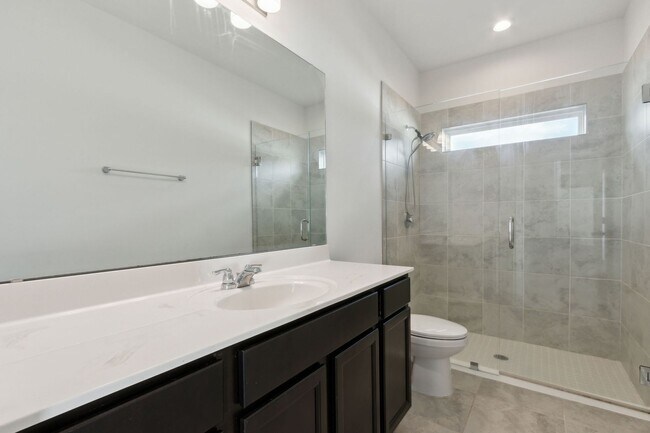 Building Photo - Spacious 5-Bedroom Home with Office, Den & Included Electric!