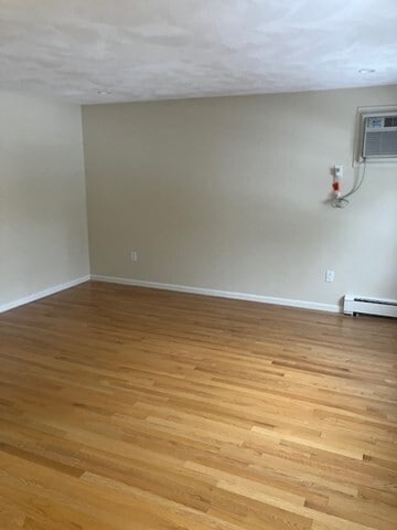 Building Photo - 304 Manor Ter