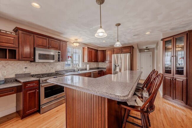 Building Photo - 9 Kettle Way