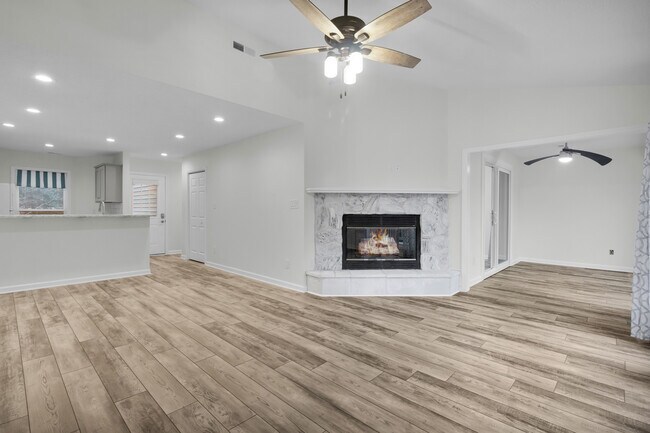 Building Photo - 7212 Windward Dr