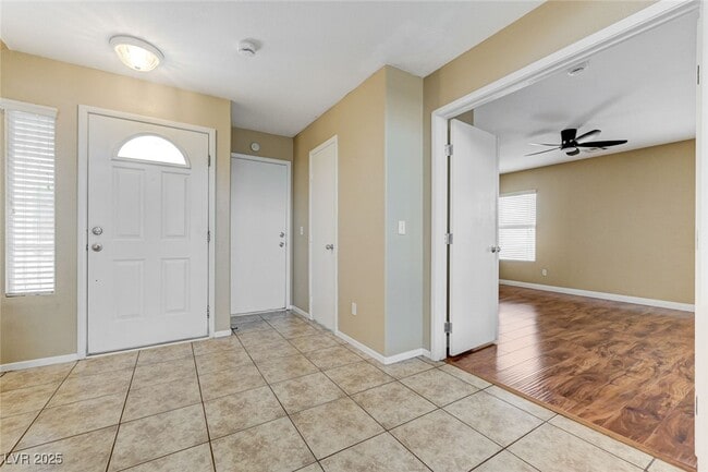 Building Photo - 10204 Lemon Thyme St